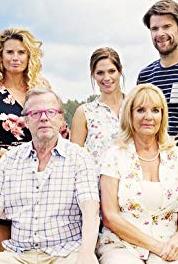 Sommaren med släkten Episode #1.7 (2017– ) watch online HD