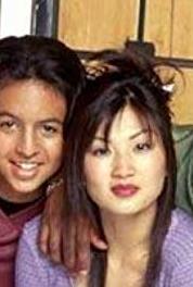 One World Guess Who's Coming to Dinner (1998–2001) watch online HD