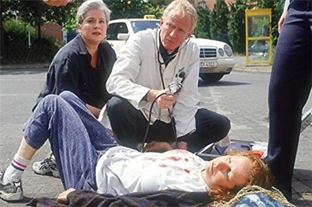 Hinter Gittern - Der Frauenknast Getrennte Wege (1997–2010) watch online HD