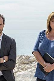 La stagiaire Premier amour (2014– ) watch online HD