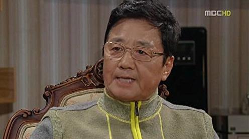 Gloria Episode #1.37 (2010– ) watch online HD
