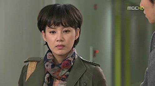 Gloria Episode #1.36 (2010– ) watch online HD
